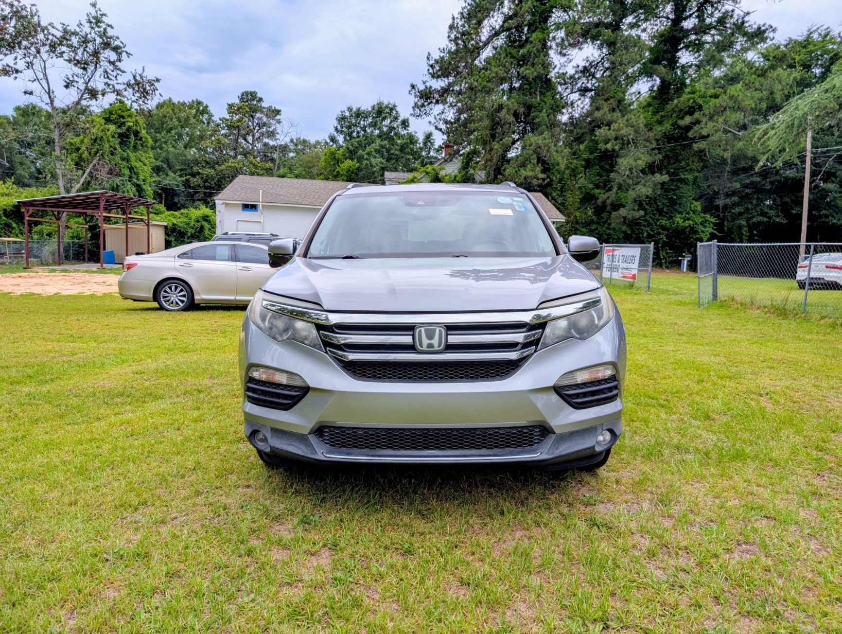 
								2016 Honda Pilot Touring AWD full									