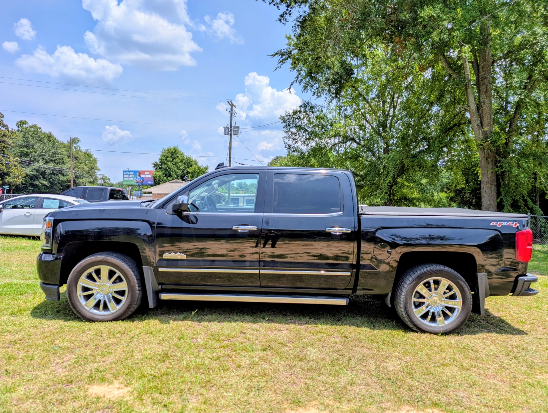 
								2017 Chevrolet Silverado 1500 4WD full									