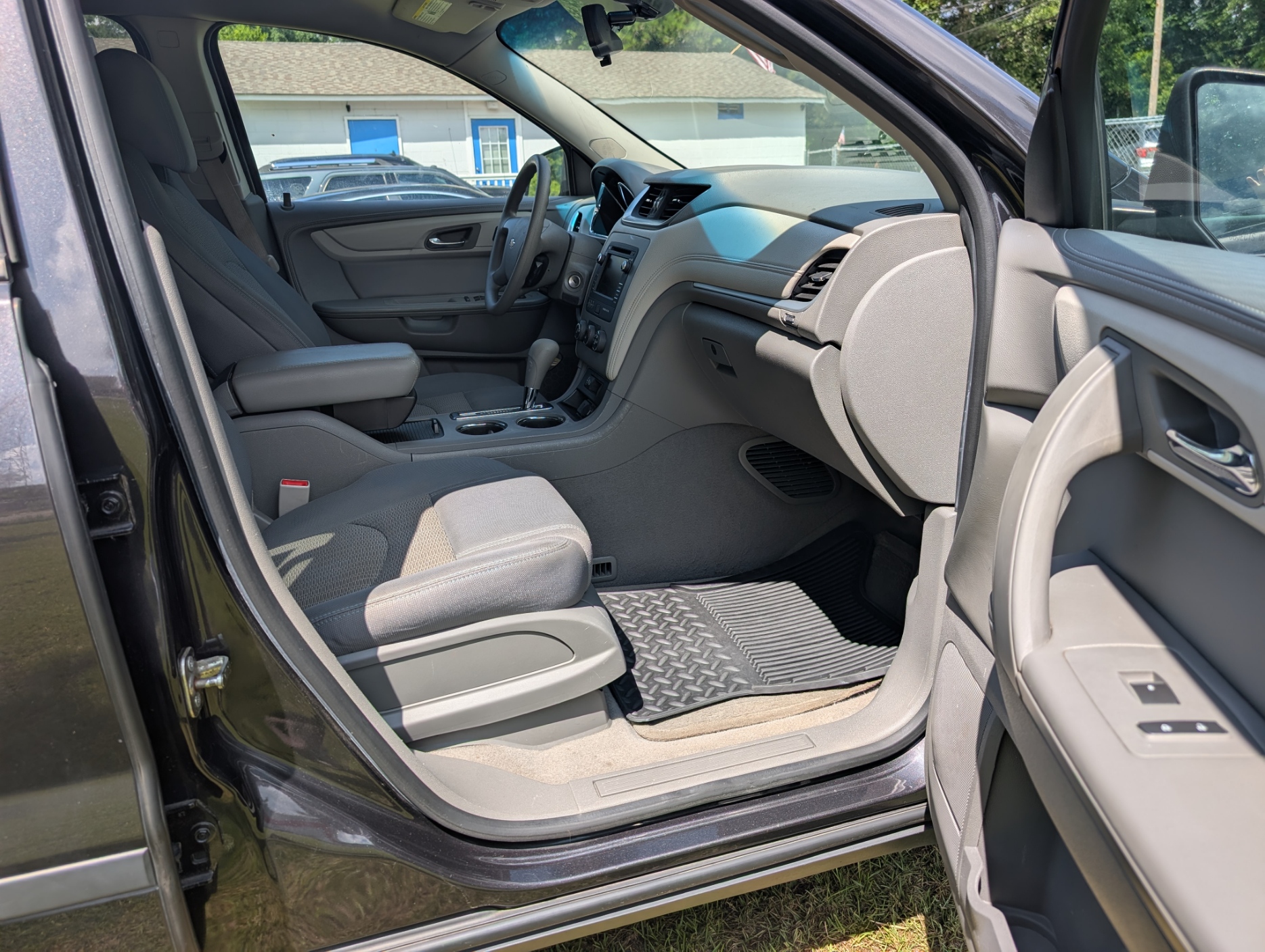 
								2015 Chevrolet Traverse LT AWD full									