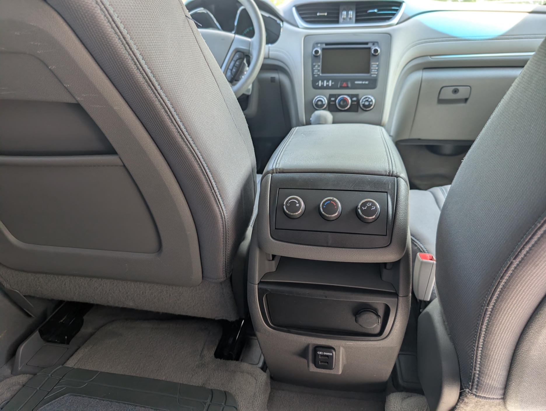 
								2015 Chevrolet Traverse LT AWD full									