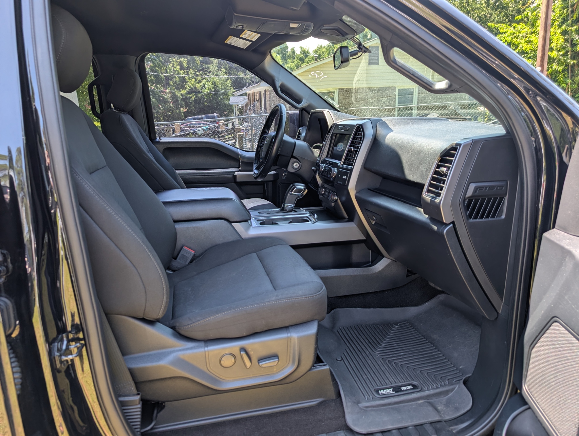 
								2020 Ford F-150 XLT SuperCrew 2WD full									