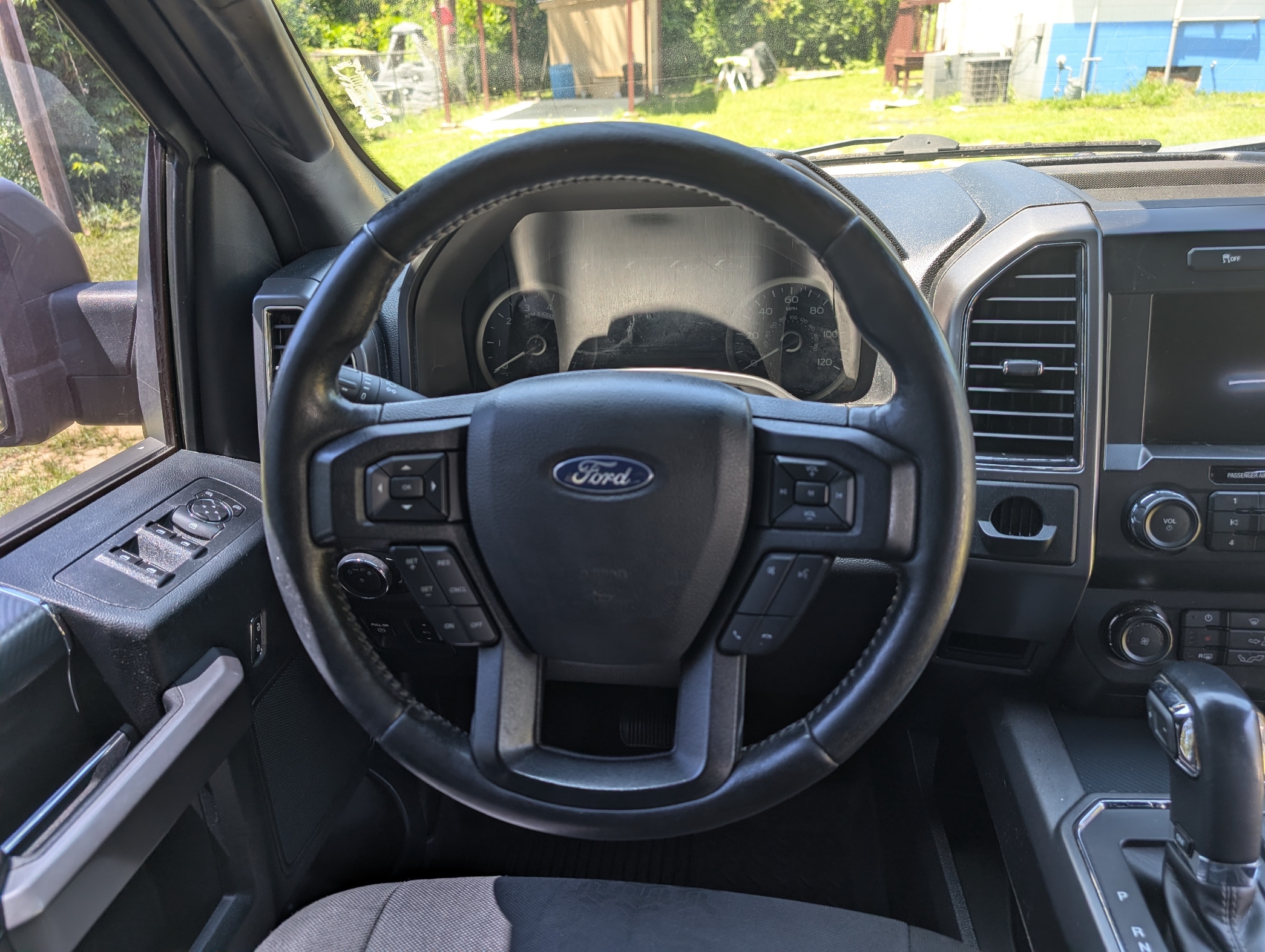 
								2020 Ford F-150 XLT SuperCrew 2WD full									