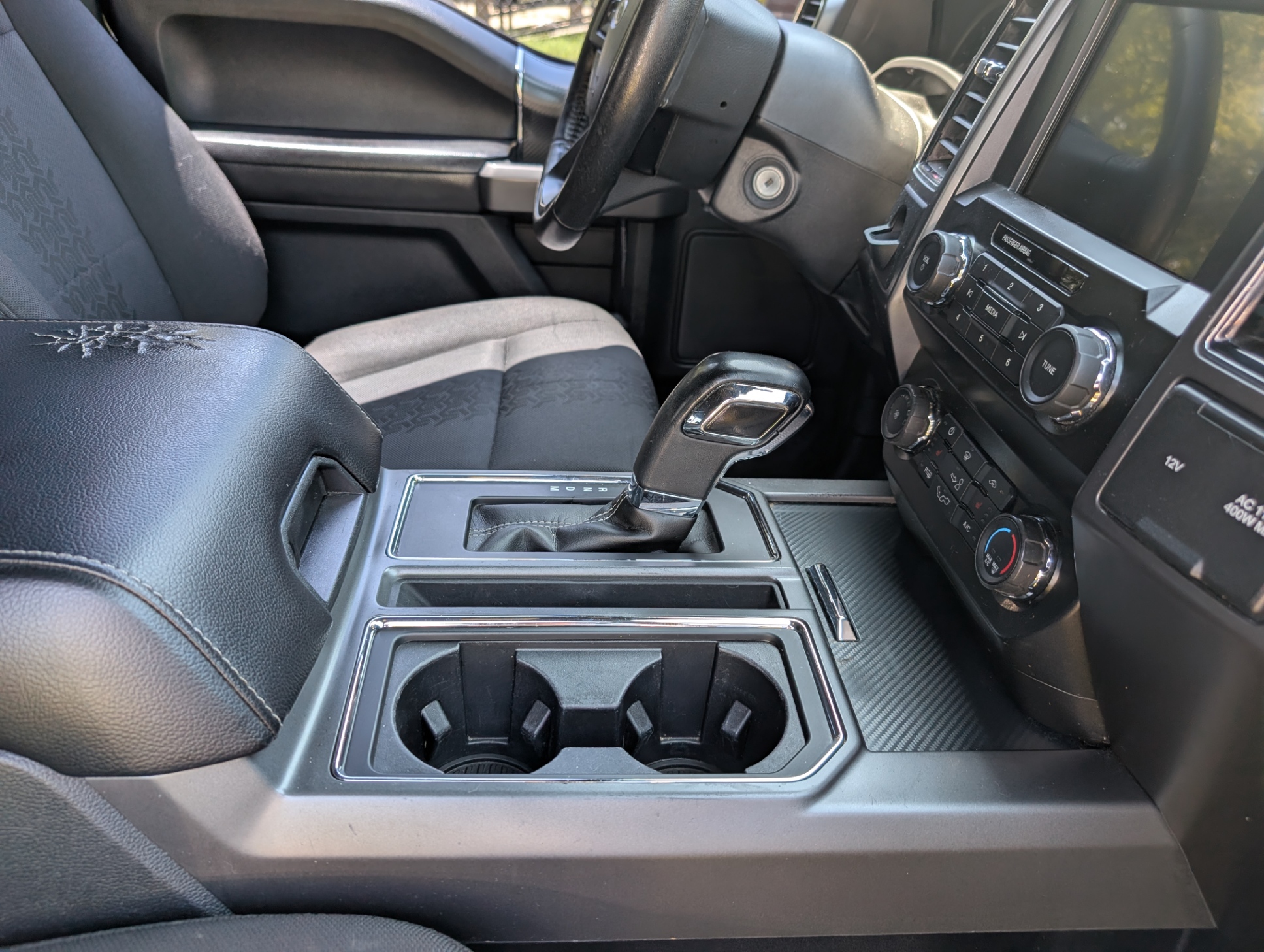 
								2020 Ford F-150 XLT SuperCrew 2WD full									
