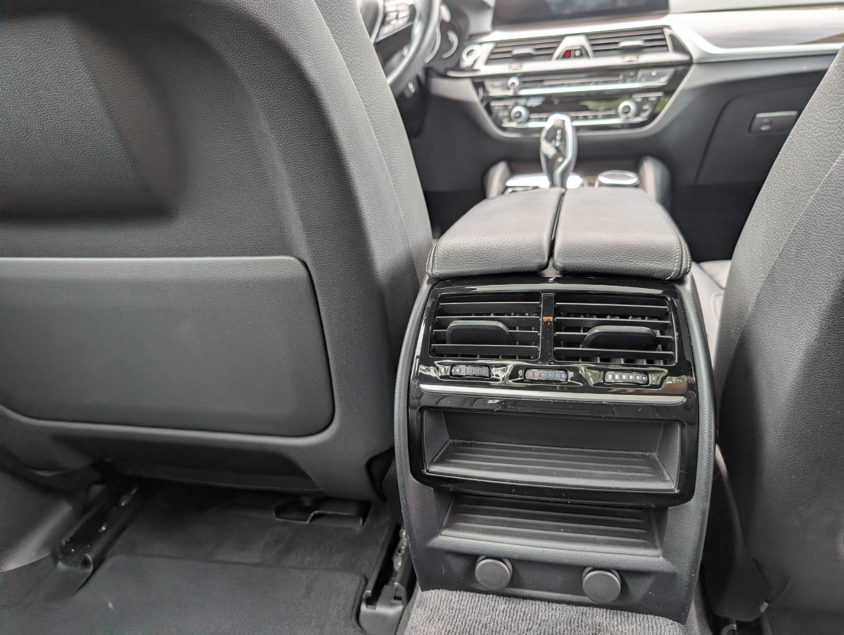 
								2019 BMW 530i full									