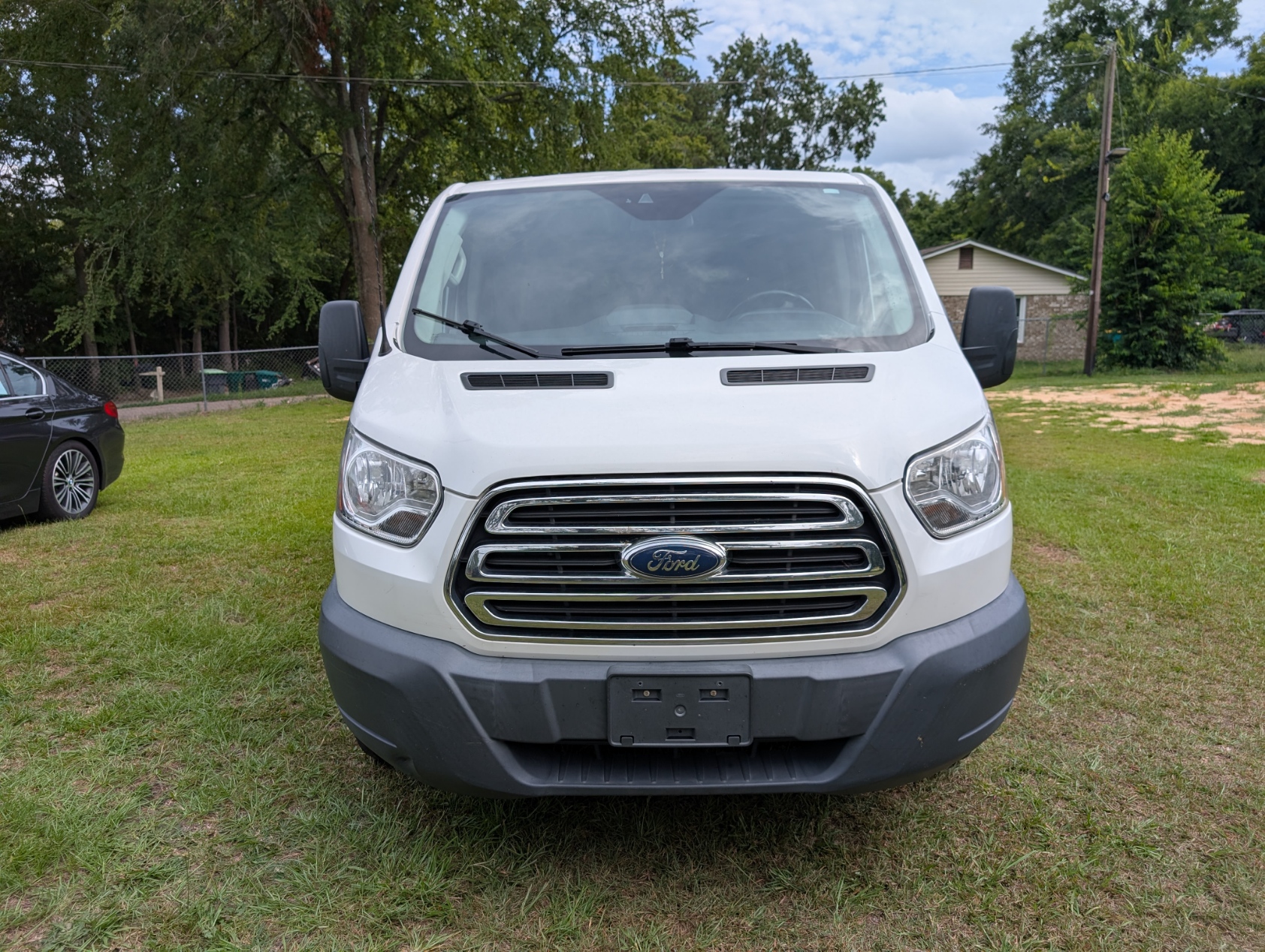 
								2017 Ford Transit 350 XLT full									