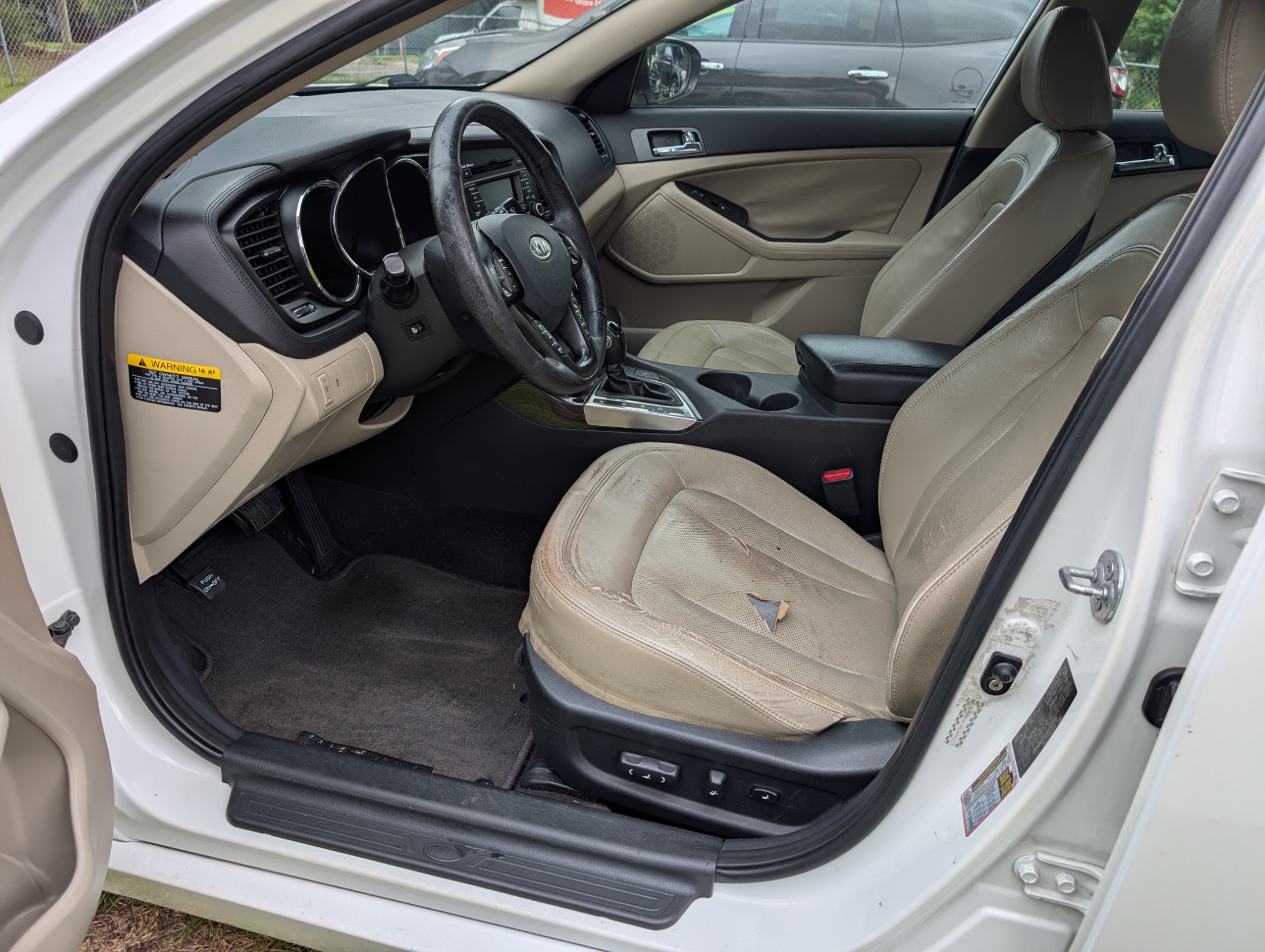
								2011 Kia Optima EX Turbo full									