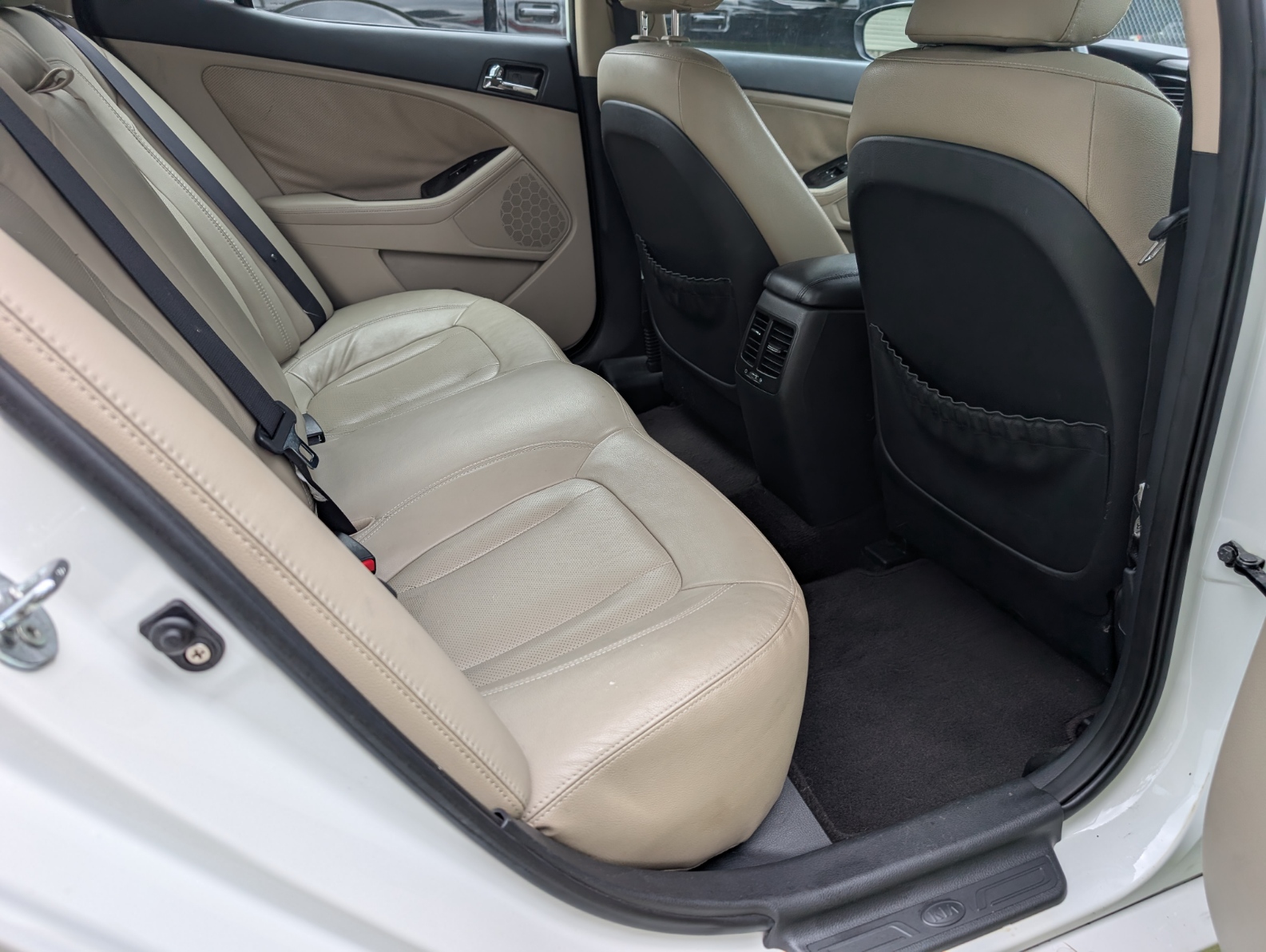 
								2011 Kia Optima EX Turbo full									
