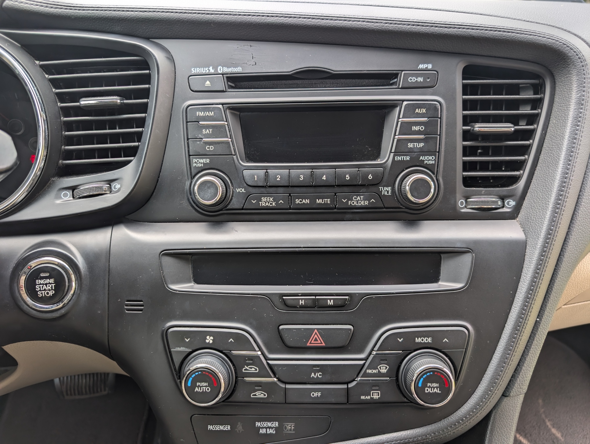 
								2011 Kia Optima EX Turbo full									