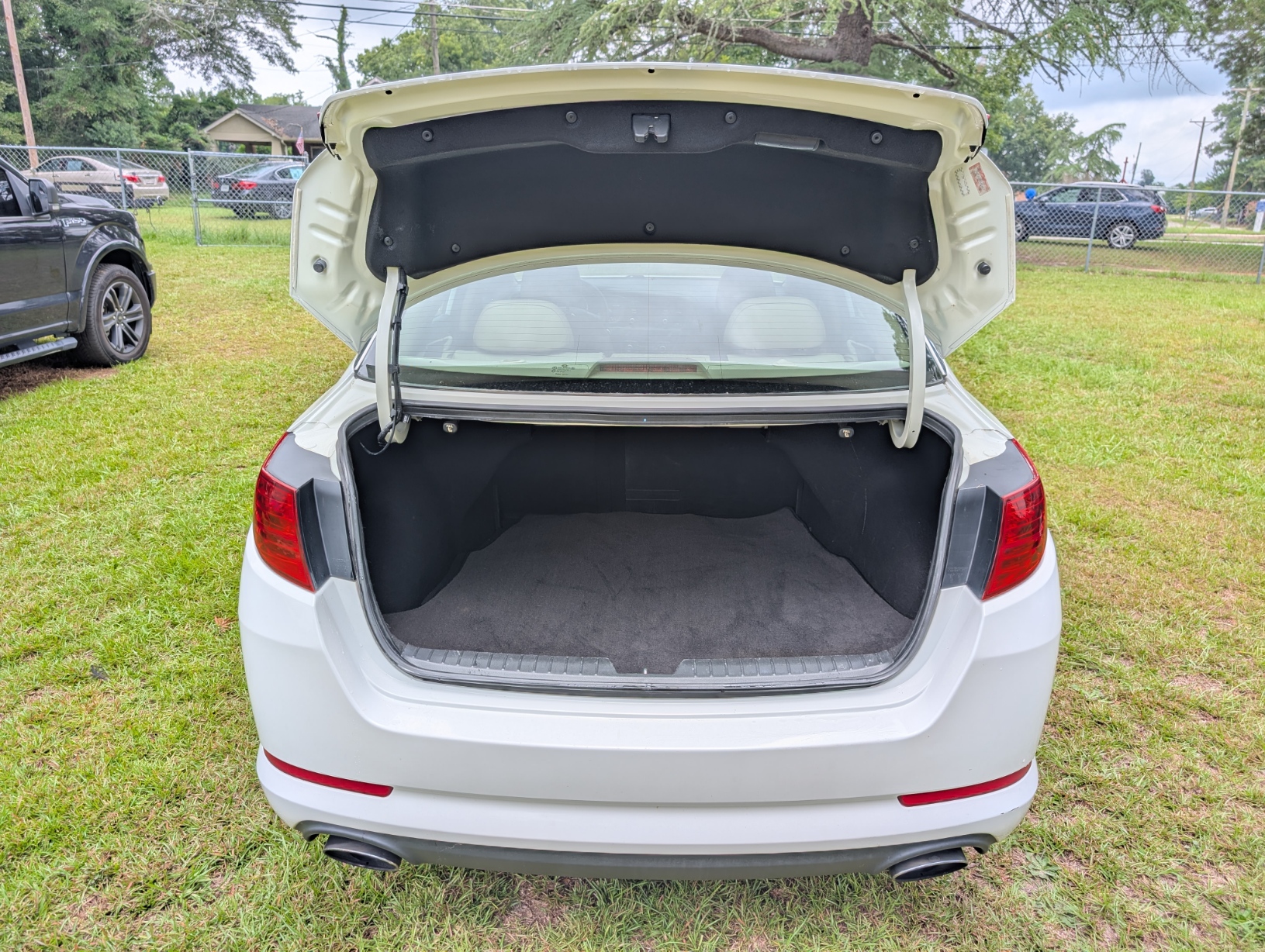 
								2011 Kia Optima EX Turbo full									