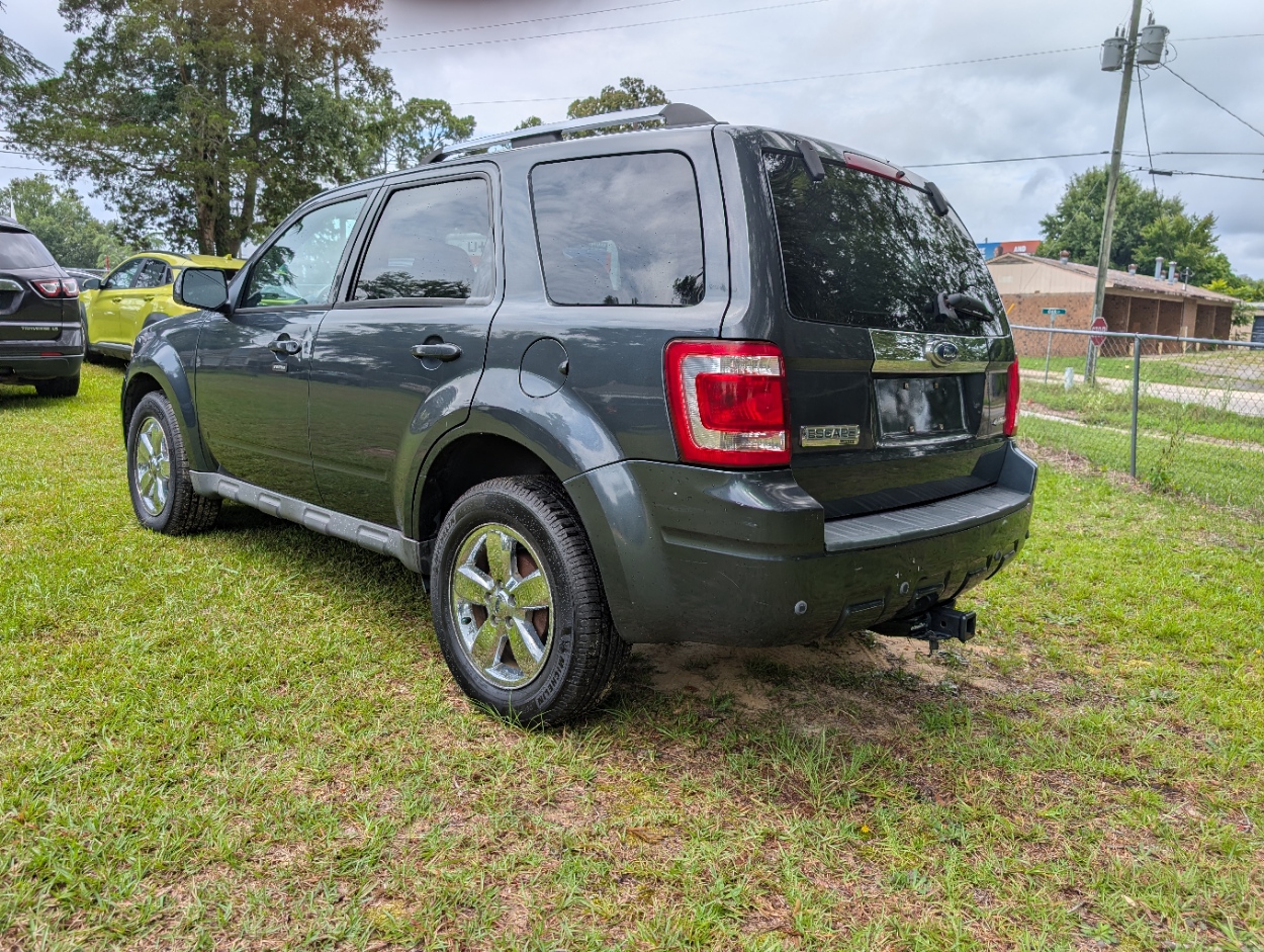 
								2009 Ford Escape XLT 4WD full									