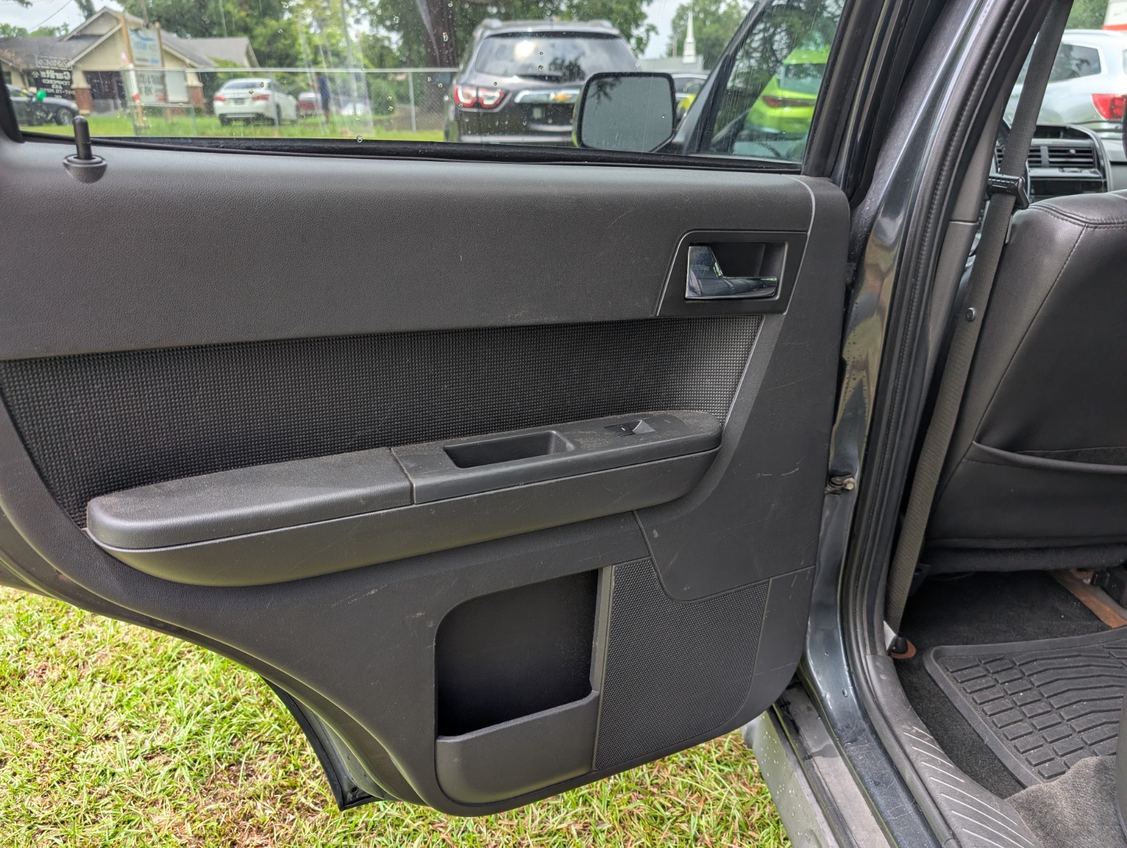 
								2009 Ford Escape XLT 4WD full									