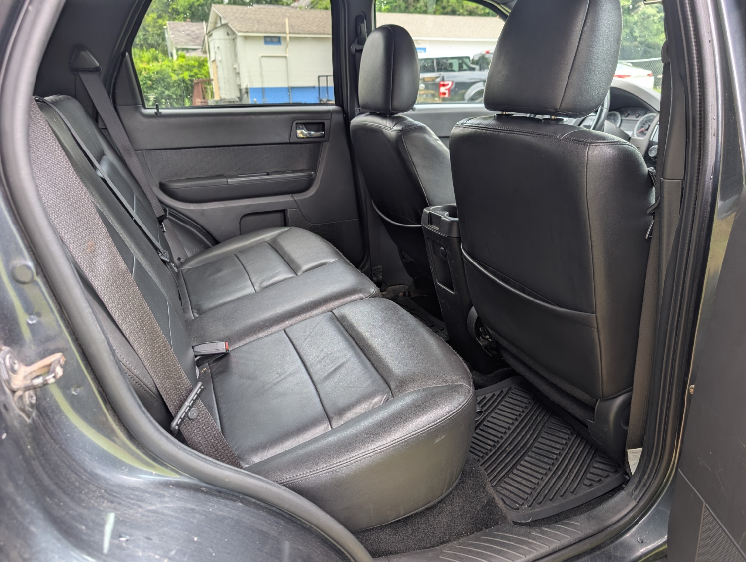 
								2009 Ford Escape XLT 4WD full									