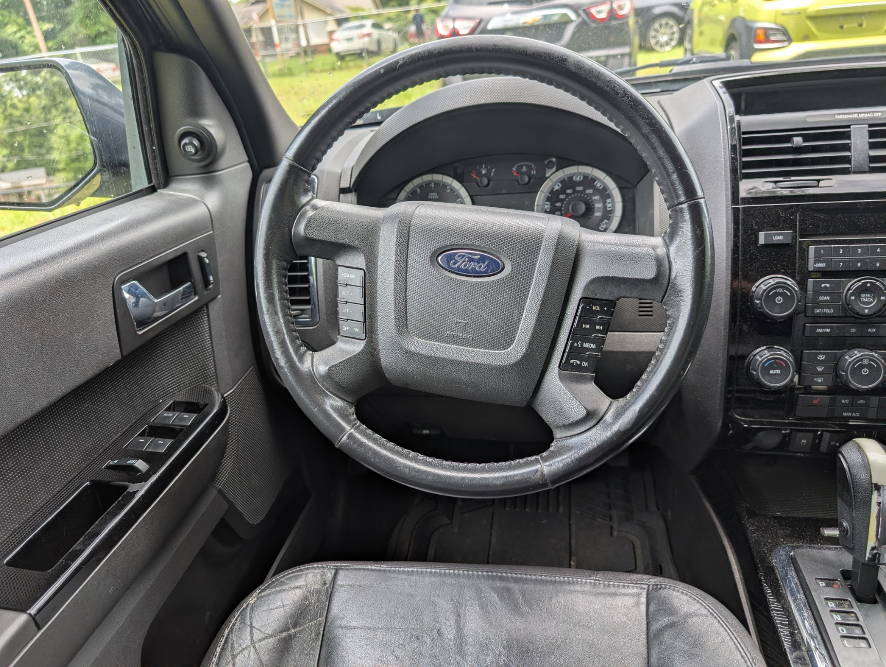 
								2009 Ford Escape XLT 4WD full									