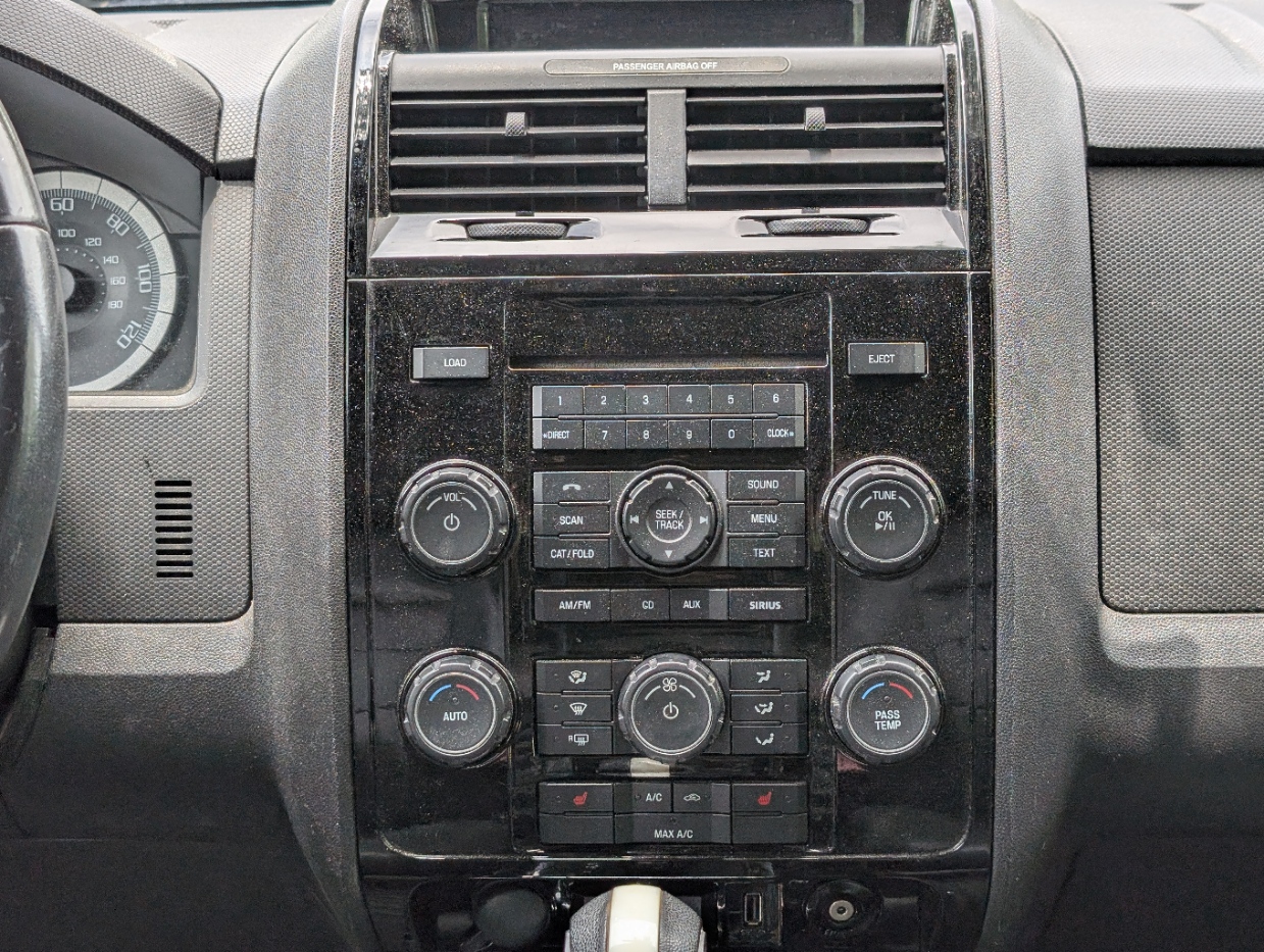 
								2009 Ford Escape XLT 4WD full									